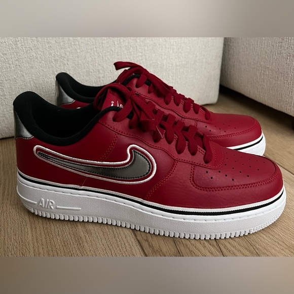 Nike ✩ Air Force 1 '07 LV8 Sport Sneaker - Picture 2 of 9